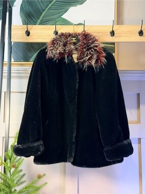 BELLESSA Women's Black Faux Fur Coat Size S